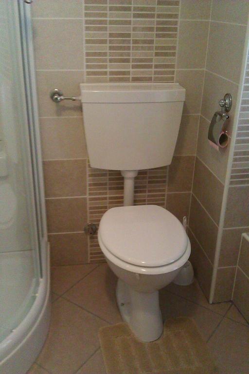 Studio Brnat Apartment Кобарид Стая снимка